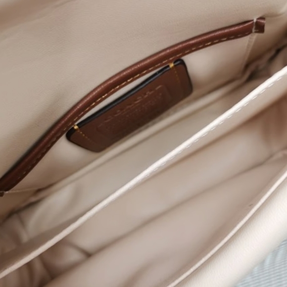 Coach pillow tabby 18 - Picture 6 of 6